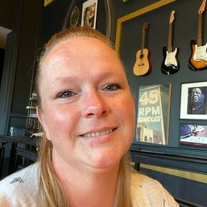 Meet your Posher, Lacey